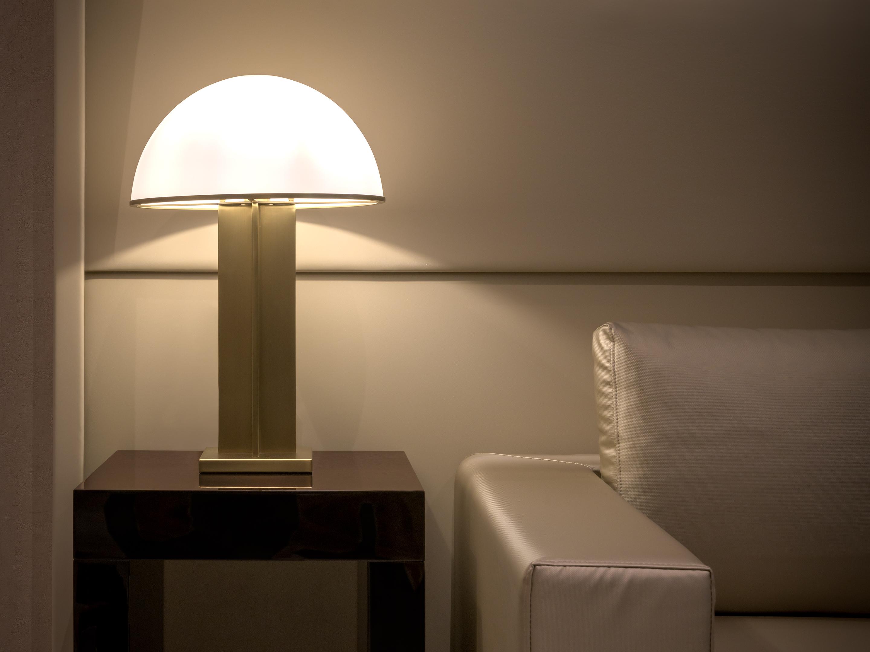 ホテル Amarande (Adults Only) アヤナパ エクステリア 写真 A table lamp