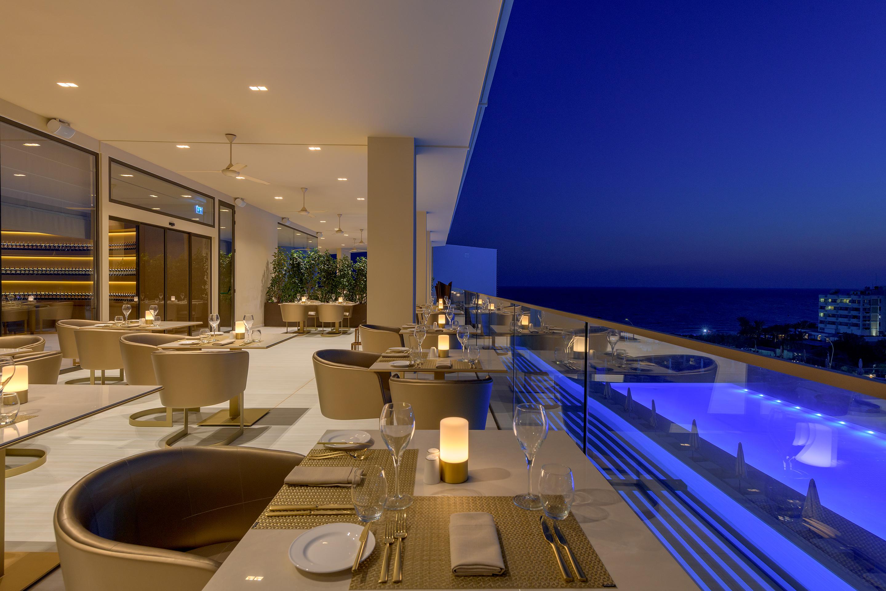 ホテル Amarande (Adults Only) アヤナパ エクステリア 写真 The Sky Bar