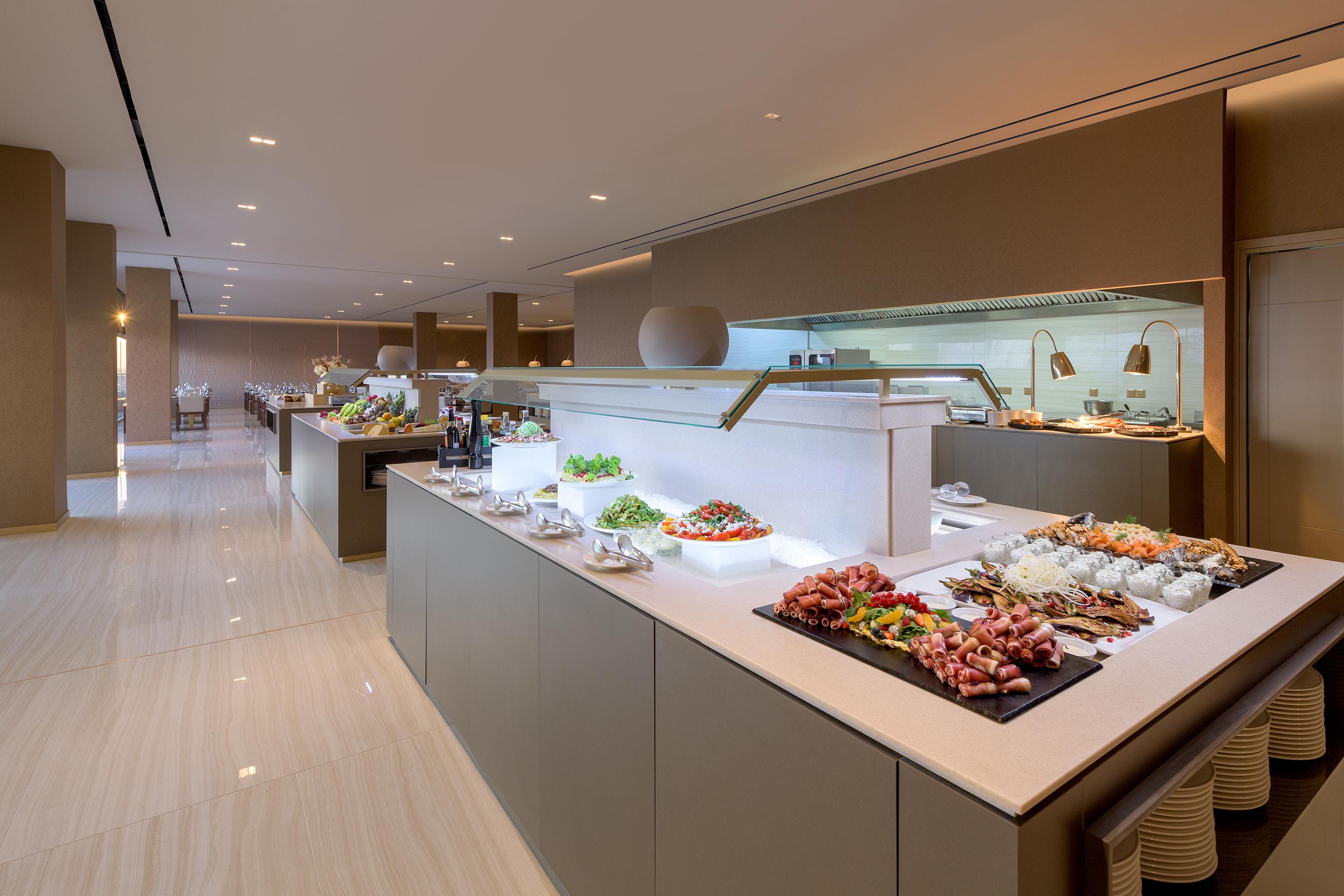 ホテル Amarande (Adults Only) アヤナパ エクステリア 写真 The buffet at the lounge