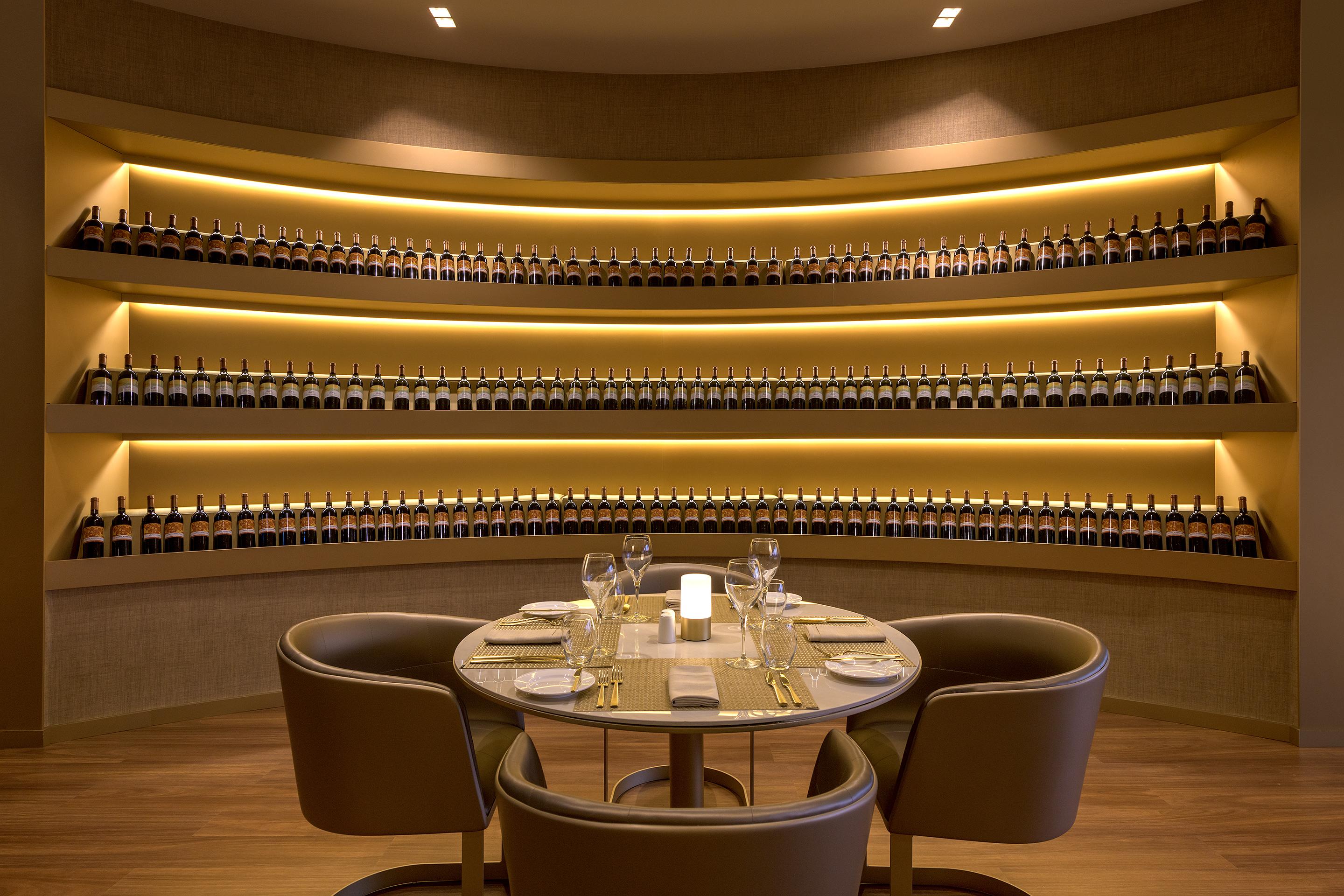 ホテル Amarande (Adults Only) アヤナパ エクステリア 写真 Wine tasting room at the Château d'Yquem