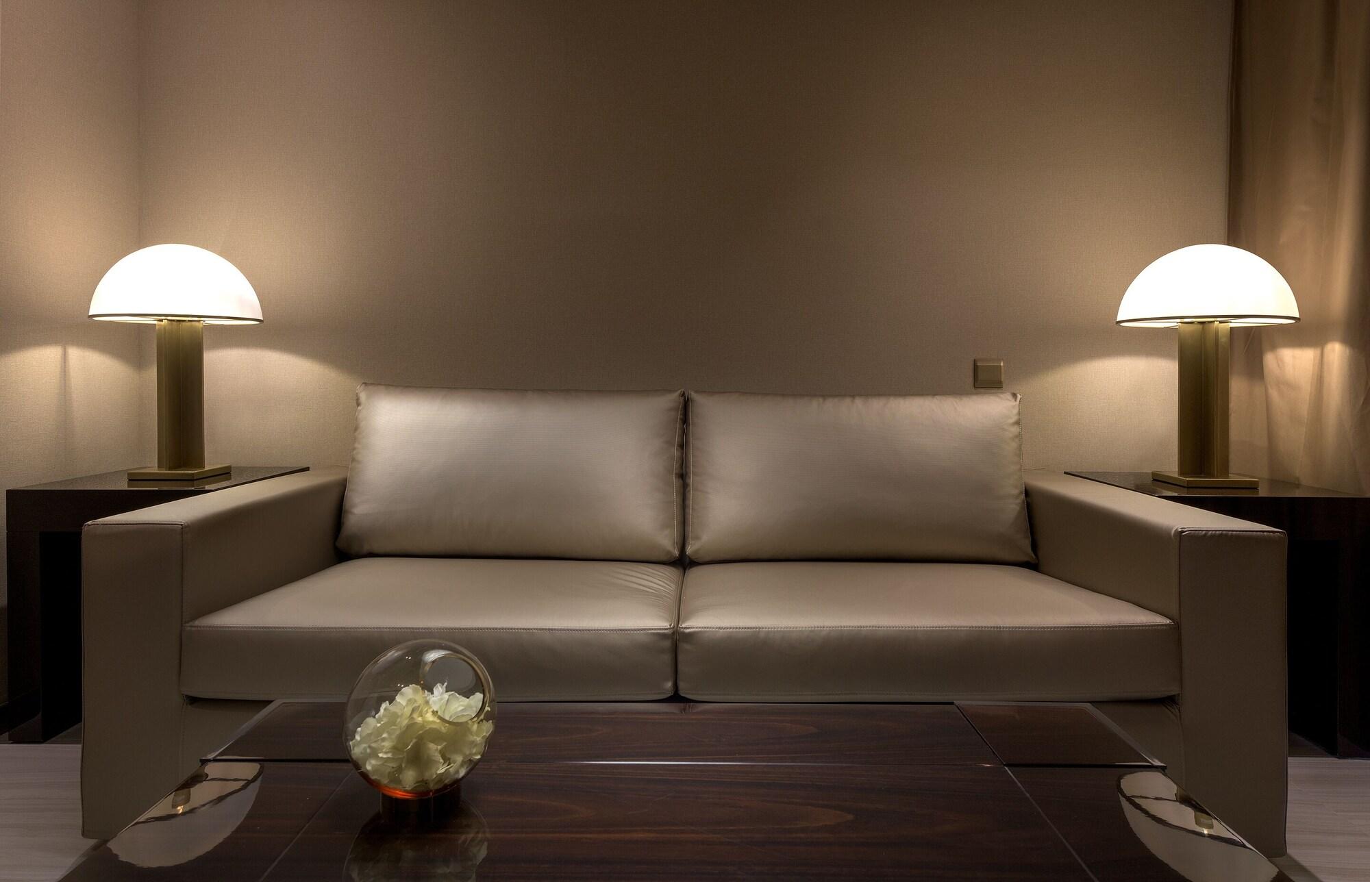 ホテル Amarande (Adults Only) アヤナパ エクステリア 写真 A sofa