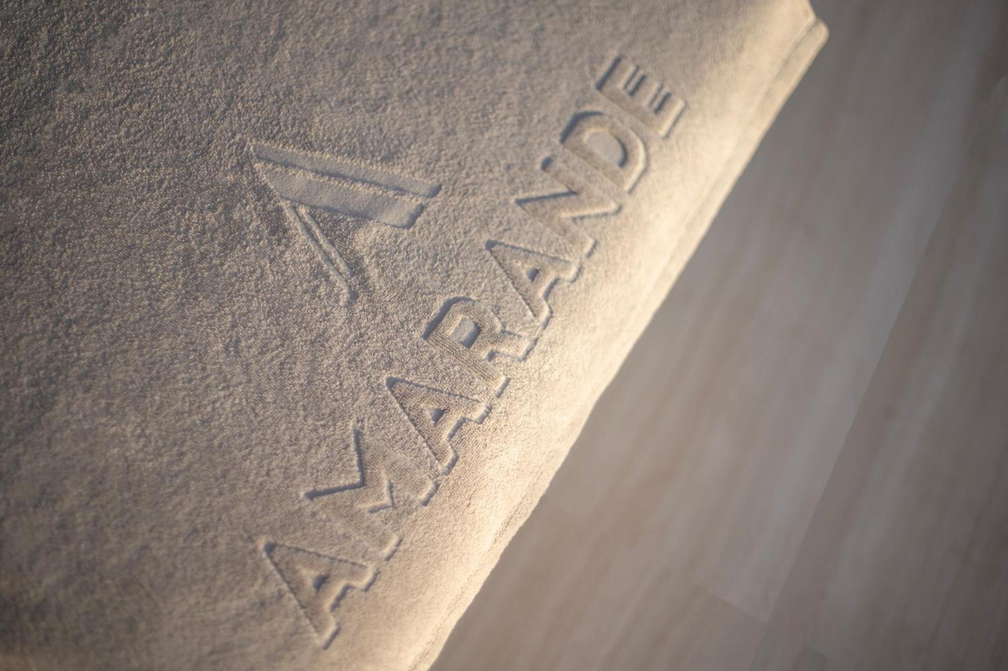 ホテル Amarande (Adults Only) アヤナパ エクステリア 写真 The name of the station engraved on a train carriage